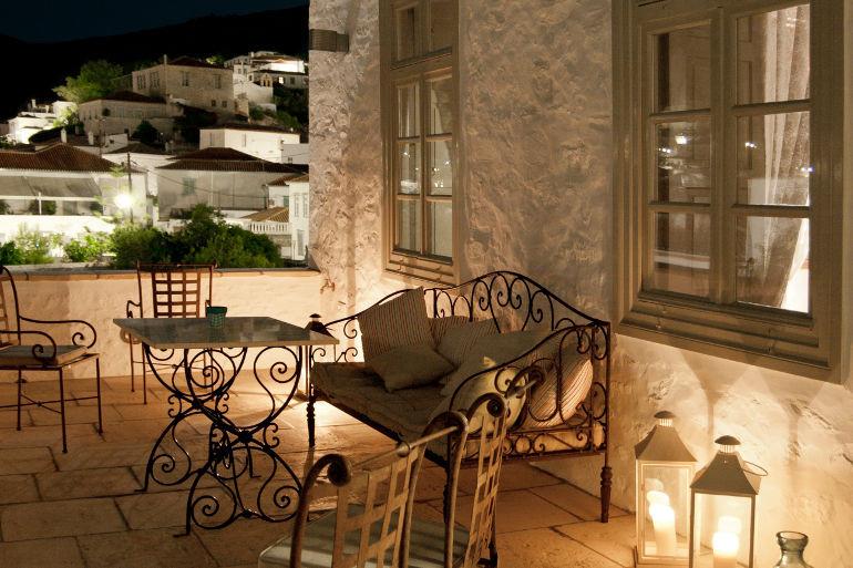 Cotommatae Hotel Hydra